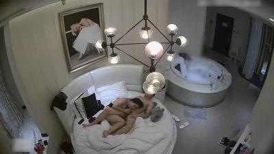 气质女神酒店偷情实录 嘴上说不要一见情人就湿 换情趣内衣狂干 临走前再被内射一发