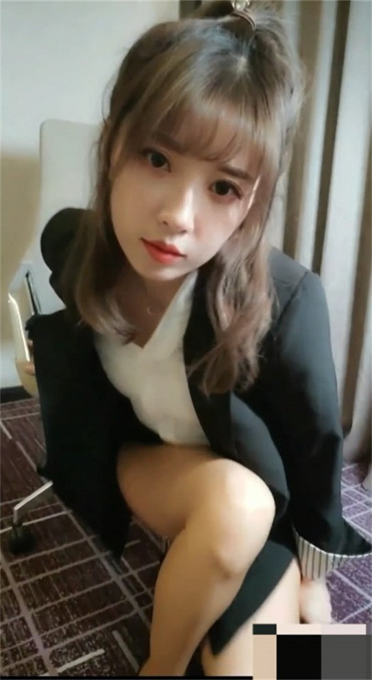 绝美小女神露娜OL制服黑丝诱惑 土豪私人订制流出 透视蕾丝湿身蜜穴走光