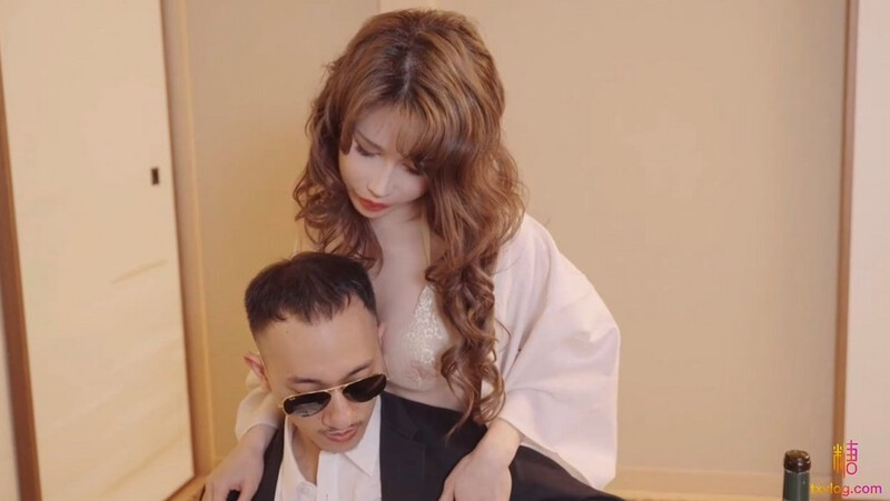 台湾究极粉乳梦幻辛尤里吸吮凸激粉嫩乳粒神级淫荡乳交马眼爆射娇嫩美乳好色情呀.