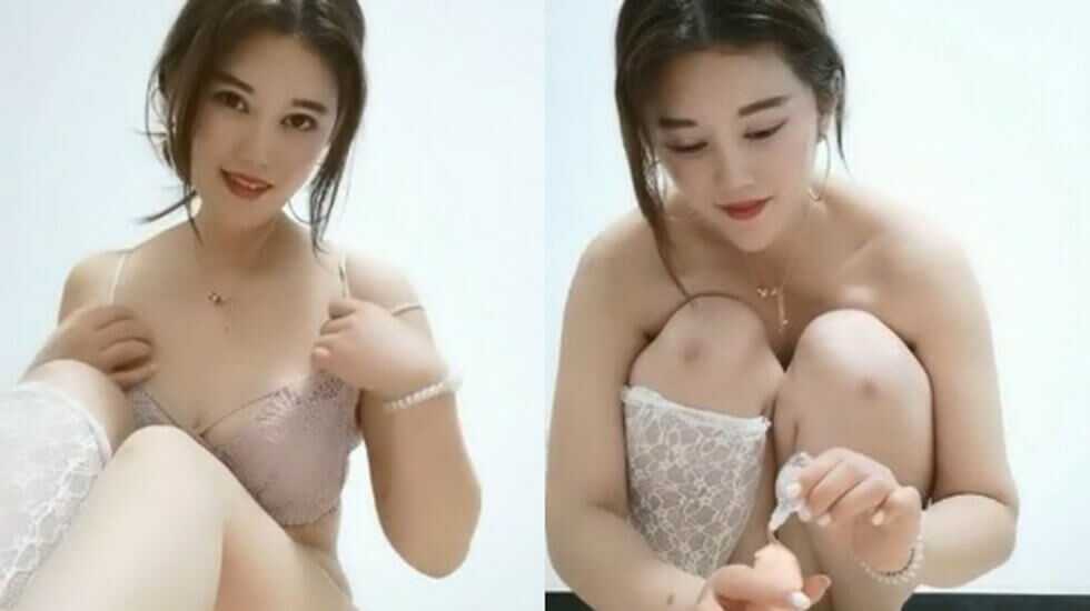 网红脸少妇自慰大秀