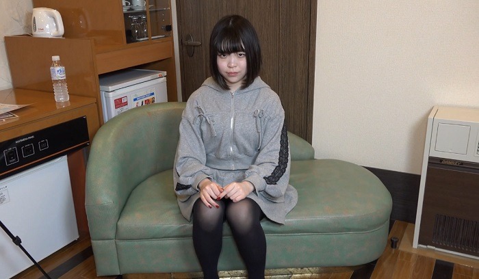 FC2 PPV 4680452 特典で無修正と膣内カメラ