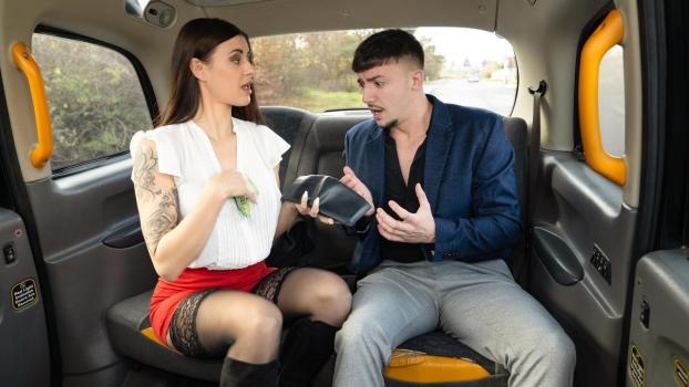 Female Fake Taxi – Billie Star