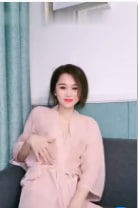 饥渴少妇深夜自慰直播！电动棒狂抽嫩穴高潮喷水，寂寞难耐