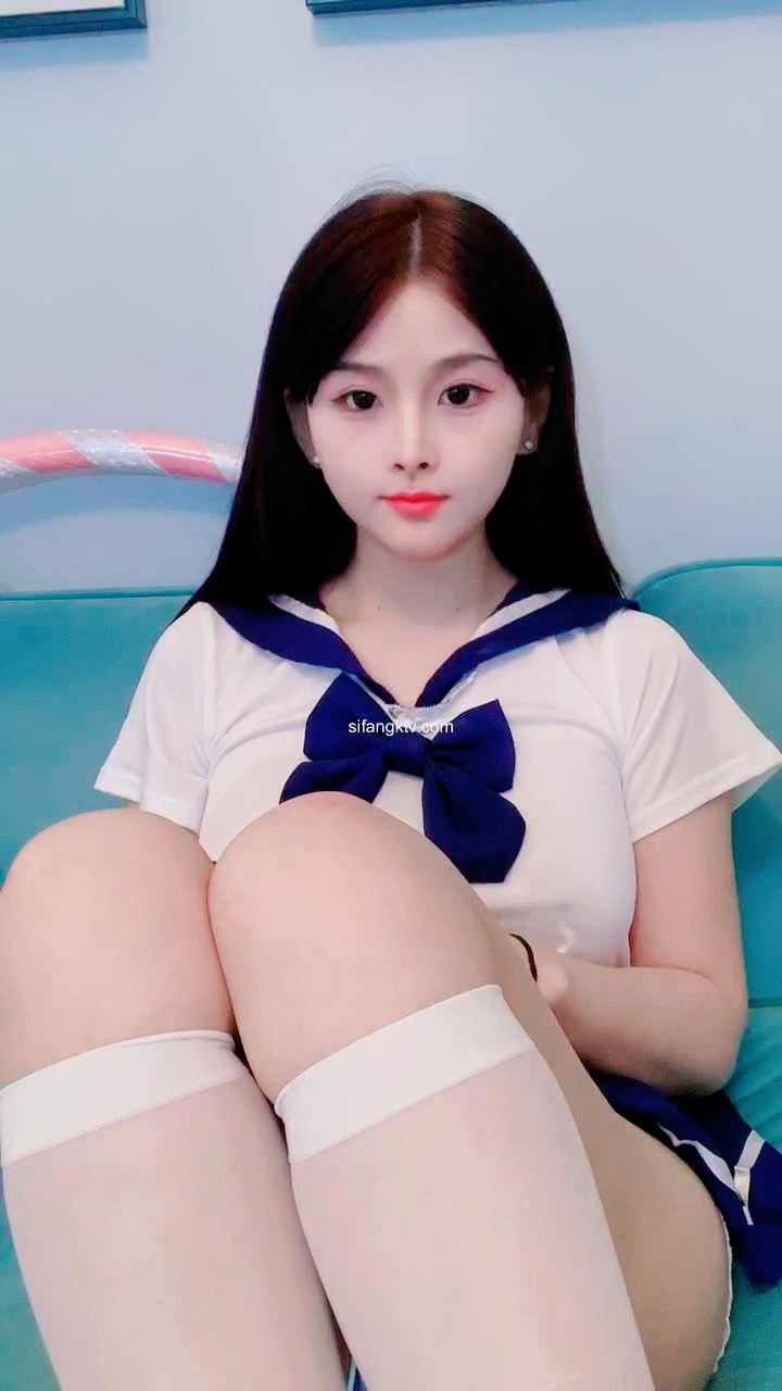 08 纯欲嫩模小优极品美乳挑逗 淫荡白虎穴求爆操